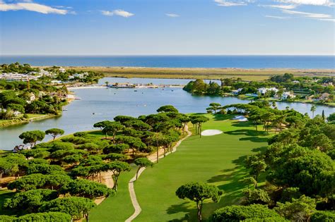 QUINTA DO LAGO .